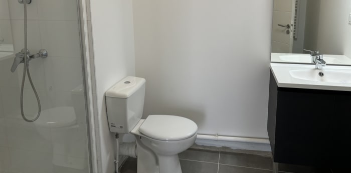 Image 8 sur 9 - Appartement  ·  Location · Arles (13200) · 2 pièces · 38m²