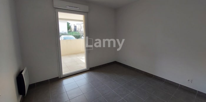 Image 9 sur 17 - Appartement  ·  Location · Nimes (30900) · 3 pièces · 61m²