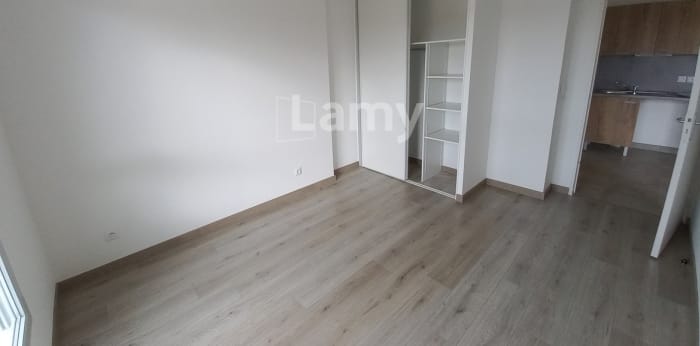 Image 4 sur 7 - Appartement  ·  Location · Clermont Ferrand (63100) · 2 pièces · 38m²