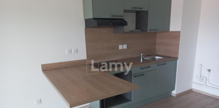 Image 2 sur 7 - Appartement  ·  Location · Clermont Ferrand (63000) · 2 pièces · 46m²