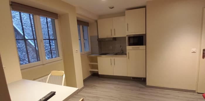 Image 5 sur 7 - Appartement  ·  Location · Chambery (73000) · 1 pièce · 16m²