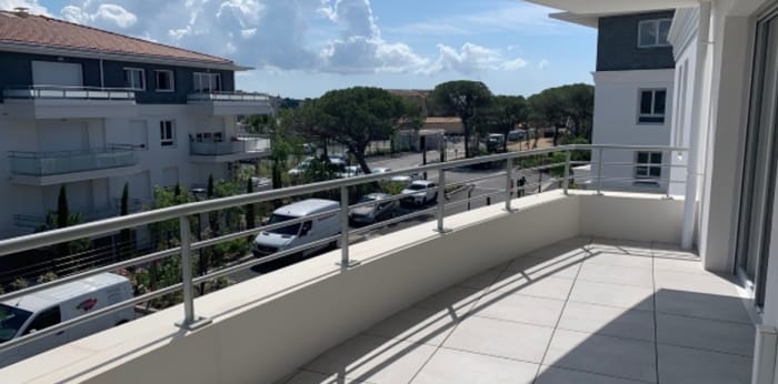 Image 1 sur 6 - Appartement  ·  Location · Puget Sur Argens (83480) · 2 pièces · 39m²