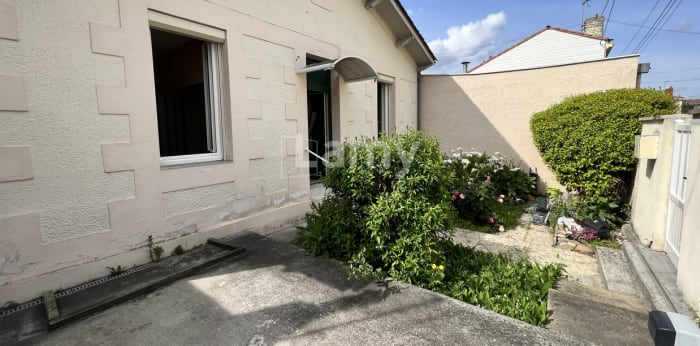 Image 3 sur 3 - Maison/villa  ·  Location · Bordeaux (33300) · 3 pièces · 82m²
