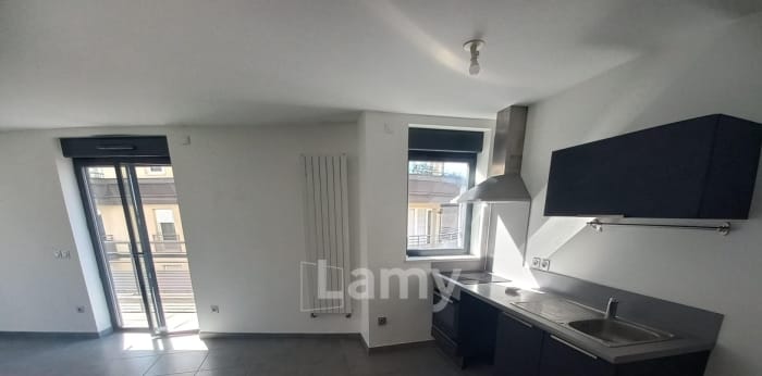 Image 4 sur 10 - Appartement  ·  Location · Clermont Ferrand (63000) · 3 pièces · 66m²