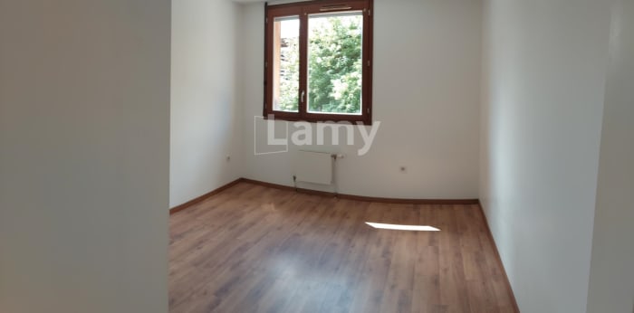 Image 3 sur 10 - Appartement  ·  Location · Nancy (54100) · 3 pièces · 81m²