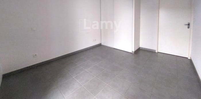 Image 6 sur 7 - Appartement  ·  Location · Royan (17200) · 2 pièces · 42m²