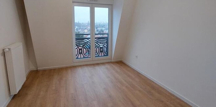 Image 5 sur 6 - Appartement  ·  Location · Le Blanc Mesnil (93150) · 5 pièces · 93m²
