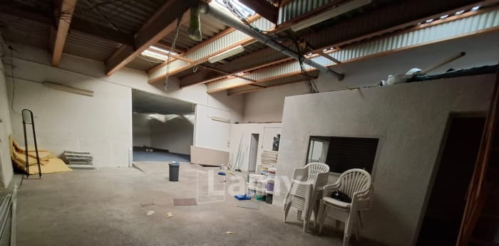 Image 5 sur 10 - Local  ·  Location · Marseille (13004) · 176m²