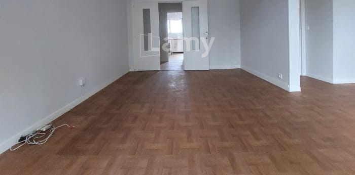 Image 2 sur 11 - Appartement  ·  Location · Limoges (87000) · 3 pièces · 66m²