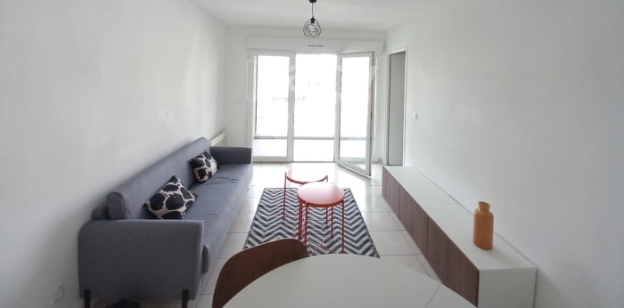 Image 3 sur 9 - Appartement  ·  Location · Marseille (13003) · 2 pièces · 35m²