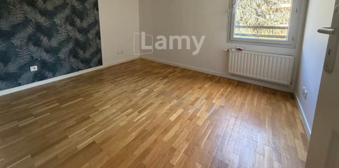 Image 6 sur 7 - Appartement  ·  Location · Villeurbanne (69100) · 2 pièces · 46m²