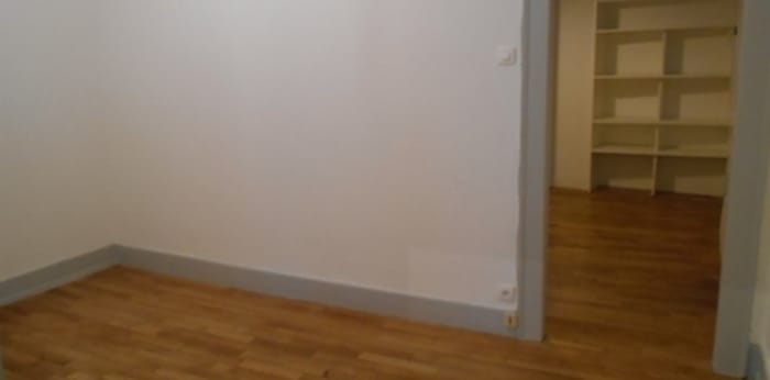 Image 2 sur 5 - Appartement  ·  Location · Strasbourg (67000) · 2 pièces · 31m²