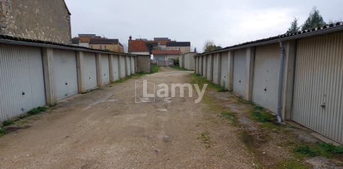 Image 1 sur 1 - Parking/box  ·  Location · Sens (89100) · 12m²