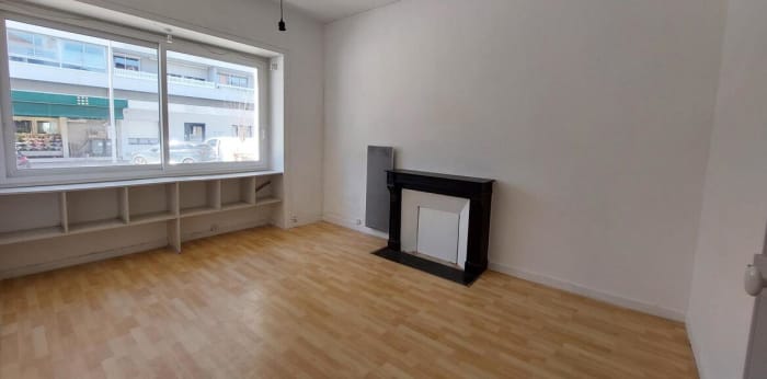 Image 2 sur 6 - Bureaux  ·  Location · Les Sables D Olonne (85100) · 2 pièces · 41m²