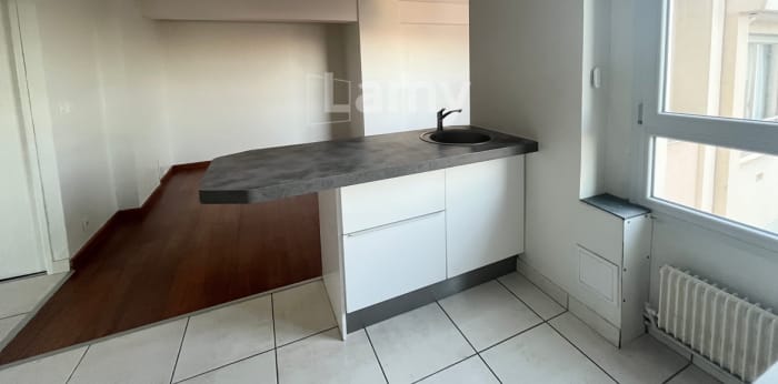 Image 8 sur 15 - Appartement  ·  Location · Dijon (21000) · 2 pièces · 48m²