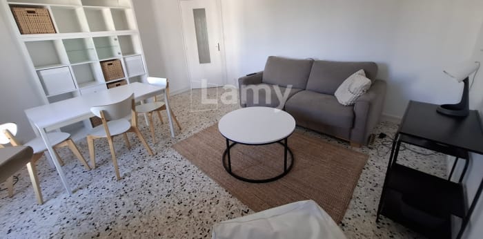 Image 3 sur 9 - Appartement  ·  Location · Marseille (13004) · 2 pièces · 53m²