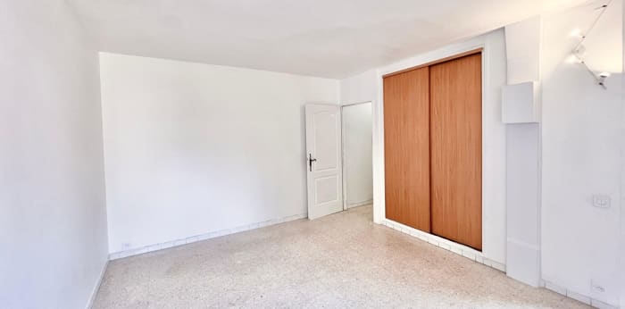 Image 4 sur 9 - Appartement  ·  Location · Aix En Provence (13100) · 1 pièce · 26m²