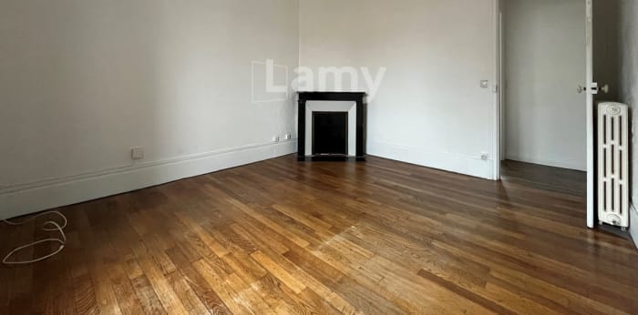 Image 4 sur 8 - Appartement  ·  Location · Reims (51100) · 2 pièces · 46m²