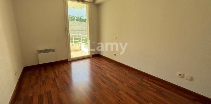 Image 7 sur 9 - Appartement  ·  Location · Bruges (33520) · 3 pièces · 57m²