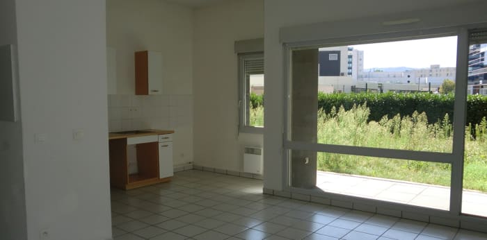 Image 2 sur 6 - Appartement  ·  Location · Clermont Ferrand (63100) · 3 pièces · 60m²