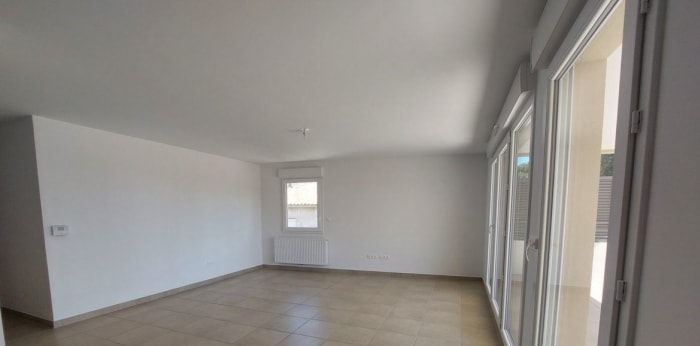 Image 7 sur 30 - Appartement  ·  Location · Nimes (30900) · 3 pièces · 72m²