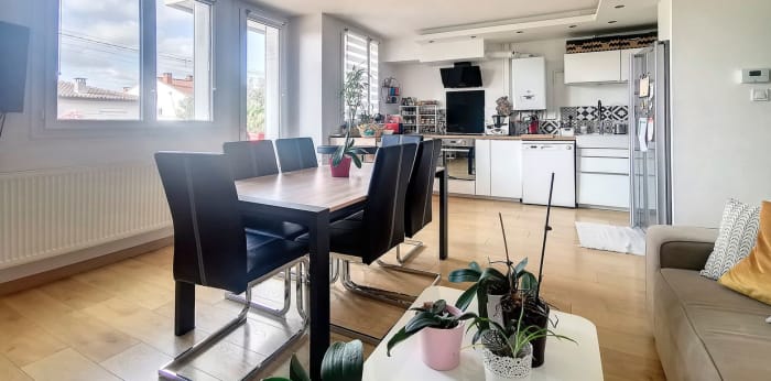 Image 4 sur 12 - Appartement  ·  Location · Toulouse (31200) · 4 pièces · 71m²