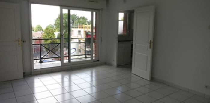 Image 2 sur 8 - Appartement  ·  Location · Lille (59800) · 2 pièces · 43m²