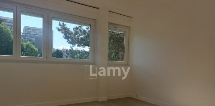 Image 11 sur 13 - Appartement  ·  Location · Villeurbanne (69100) · 4 pièces · 67m²