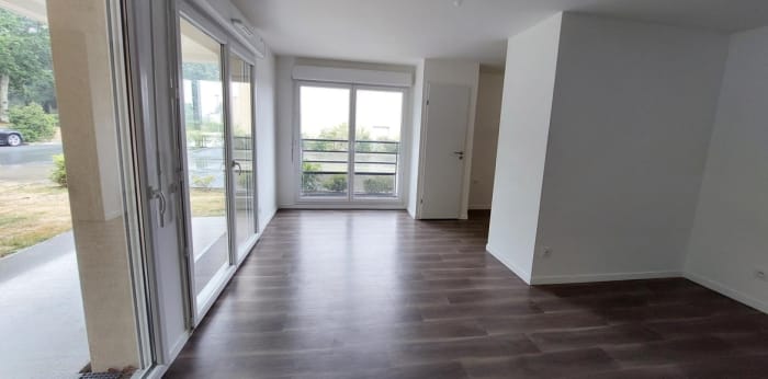 Image 1 sur 13 - Appartement  ·  Location · La Roche Sur Yon (85000) · 3 pièces · 65m²