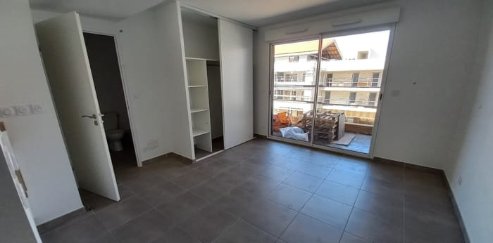 Image 2 sur 4 - Appartement  ·  Location · Marseillan (34340) · 1 pièce · 24m²