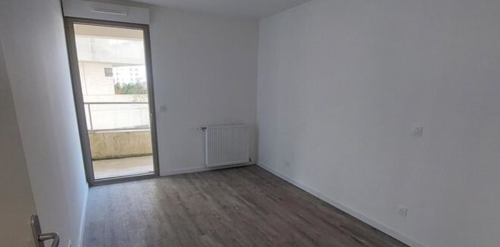 Image 5 sur 6 - Appartement  ·  Location · Bordeaux (33100) · 3 pièces · 83m²
