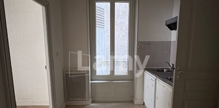 Image 3 sur 8 - Appartement  ·  Location · Clermont Ferrand (63000) · 1 pièce · 27m²