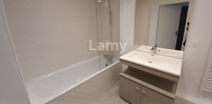 Image 9 sur 9 - Appartement  ·  Location · Chenove (21300) · 2 pièces · 55m²