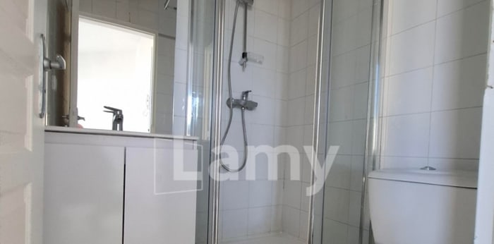 Image 7 sur 9 - Appartement  ·  Location · Marseille (13011) · 1 pièce · 26m²