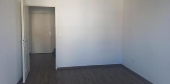 Image 3 sur 5 - Appartement  ·  Location · Reims (51100) · 2 pièces · 37m²