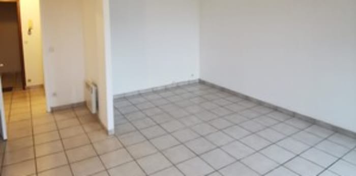 Image 4 sur 5 - Appartement  ·  Location · Margny Les Compiegne (60280) · 1 pièce · 34m²