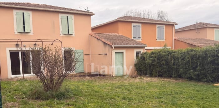 Image 1 sur 5 - Maison/villa  ·  Location · Bagnols Sur Ceze (30200) · 5 pièces · 88m²