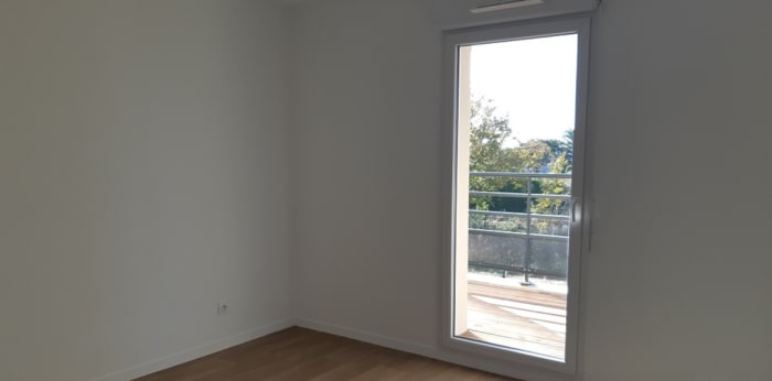 Image 3 sur 10 - Appartement  ·  Location · La Roche Sur Yon (85000) · 2 pièces · 43m²