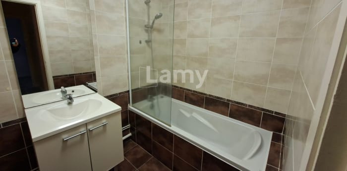 Image 10 sur 11 - Appartement  ·  Location · Clermont Ferrand (63000) · 66m²