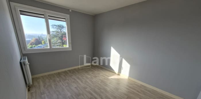 Image 10 sur 14 - Appartement  ·  Location · Auxerre (89000) · 3 pièces · 63m²