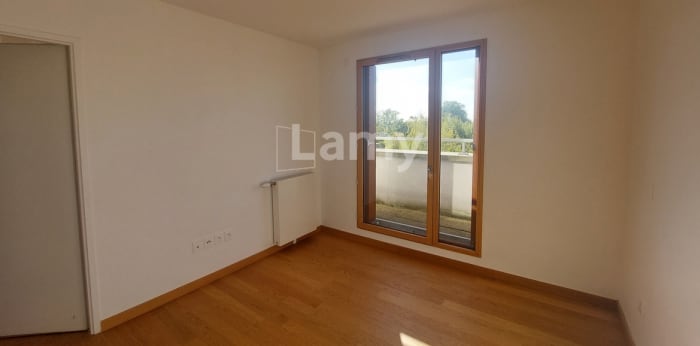 Image 2 sur 13 - Appartement  ·  Location · Trappes (78190) · 4 pièces · 90m²