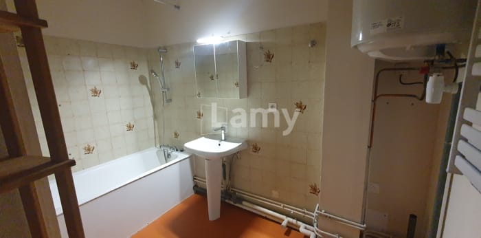 Image 11 sur 11 - Appartement  ·  Location · Vesoul (70000) · 3 pièces · 67m²