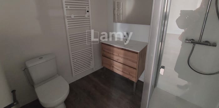 Image 7 sur 7 - Appartement  ·  Location · Brassac Les Mines (63570) · 2 pièces · 48m²