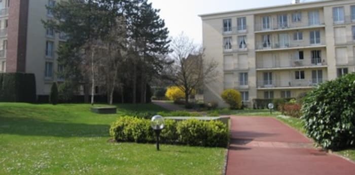 Image 1 sur 6 - Appartement  ·  Location · Compiegne (60200) · 1 pièce · 26m²