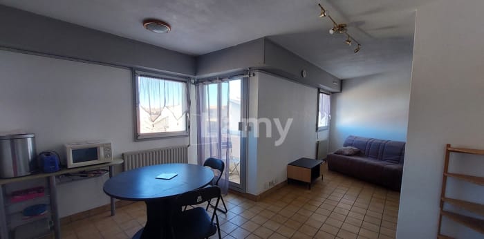 Image 2 sur 16 - Appartement  ·  Location · Nimes (30900) · 1 pièce · 28m²