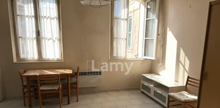Image 6 sur 12 - Appartement  ·  Location · Salon De Provence (13300) · 1 pièce · 30m²