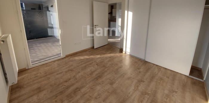 Image 7 sur 10 - Appartement  ·  Location · Le Pont De Claix (38800) · 2 pièces · 44m²