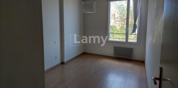 Image 8 sur 10 - Appartement  ·  Location · Toulouse (31400) · 3 pièces · 73m²