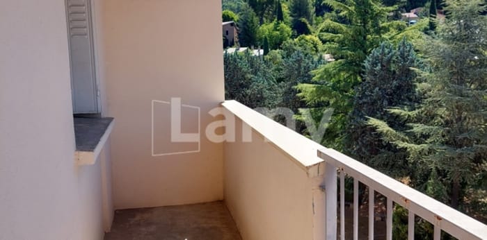 Image 10 sur 12 - Appartement  ·  Location · Digne Les Bains (04000) · 3 pièces · 61m²