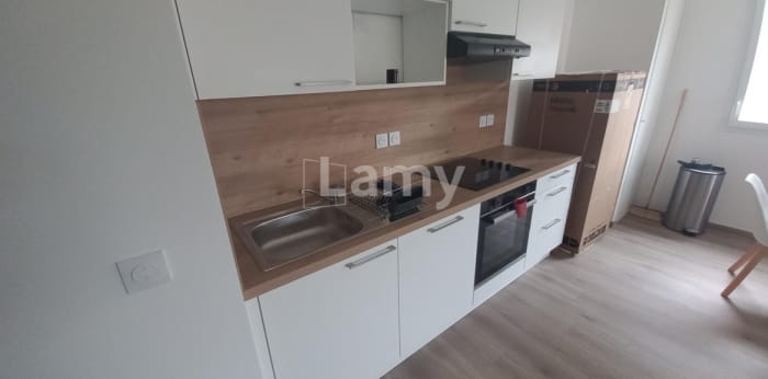 Image 2 sur 7 - Appartement  ·  Location · Clermont Ferrand (63000) · 3 pièces · 63m²